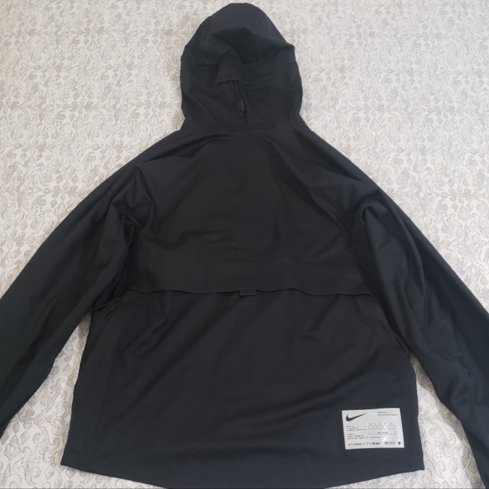 Mens Nike Black Active Jacket Size Medium - Picture 2 of 6